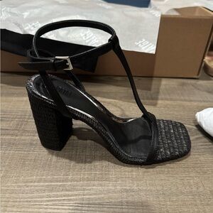 PAIGE BARRETT SANDAL